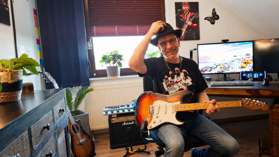 Ich, beim Gitarre spielen
